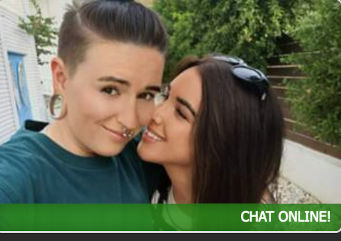 Roxi und Tatjana – lesbisches Camgirlpaar sorgt dafür, dass du abspritzt!